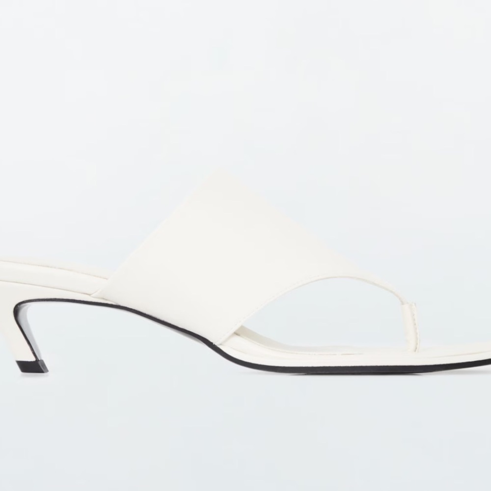 COS Toe Post Curved Heel Leather sandals Sz 41 fits a 9/9.5 $190